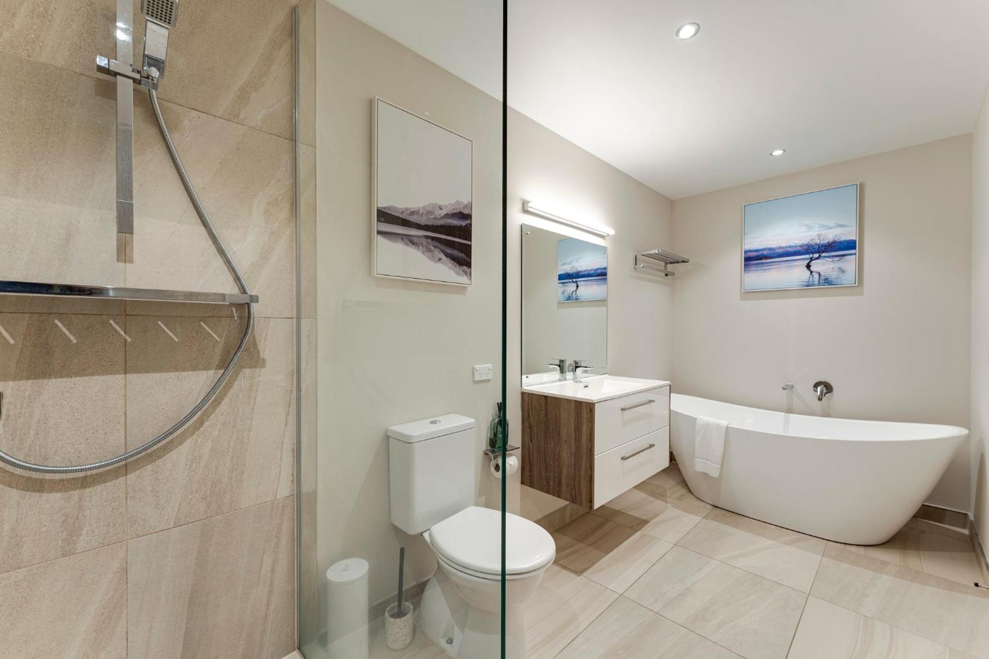 Queenstown Lake And Mountain View Retreat Free Wifi Free Street Parking Buitenkant foto